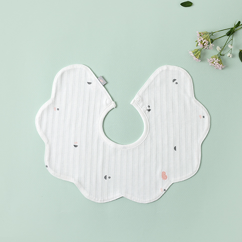 Bamboo Mesh HugBee Baby Bib