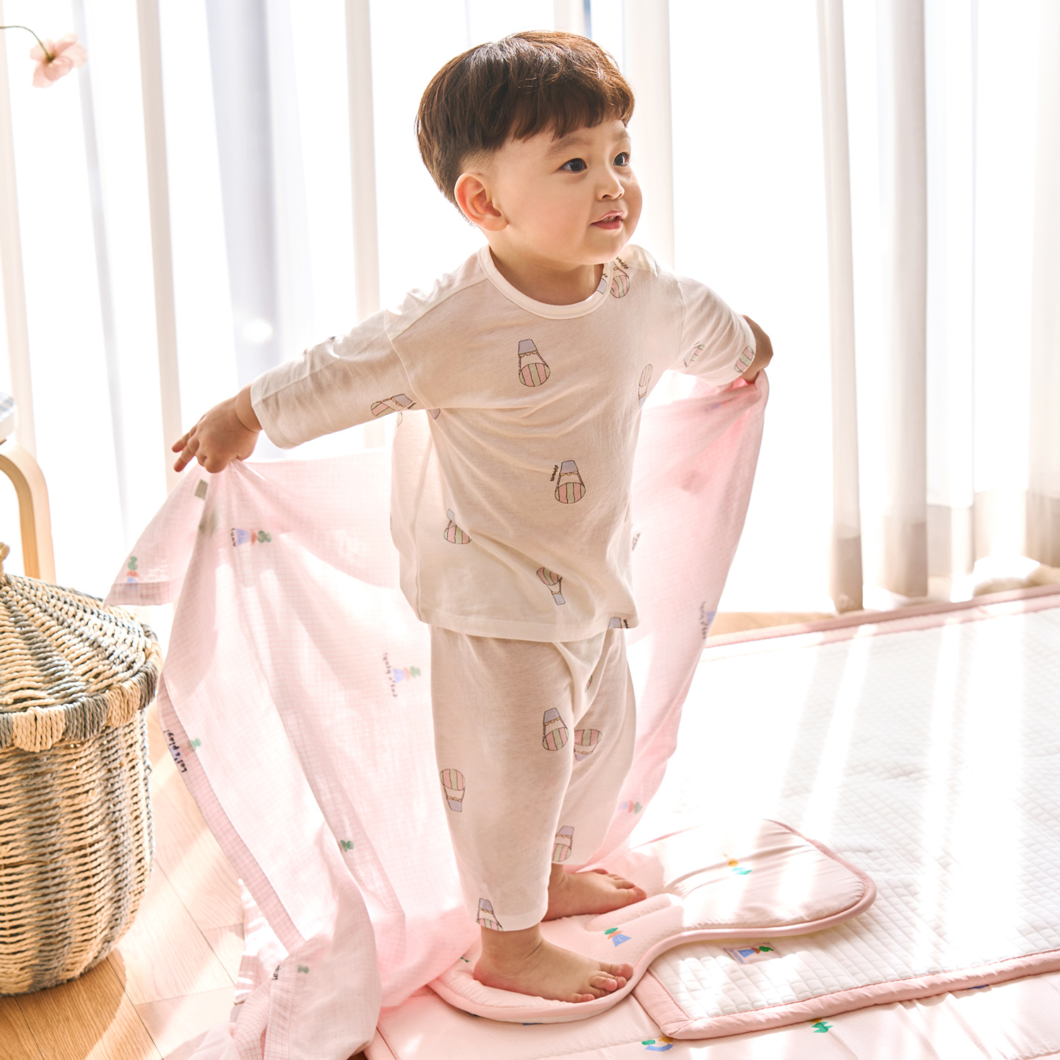 Bamboo Circus Gauze Blanket