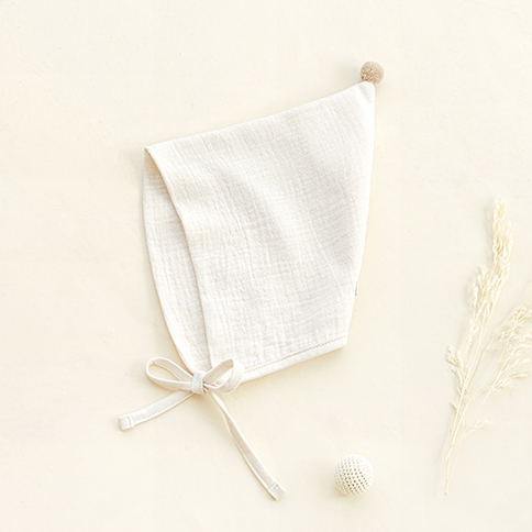 Bamboo Creamy Baby Bonnet
